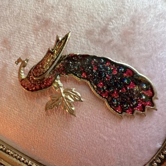 Vintage Bird Brooch Pin Glittering Peacock w/Leaf Red, Orange & Yellow Feathers - Picture 4 of 10